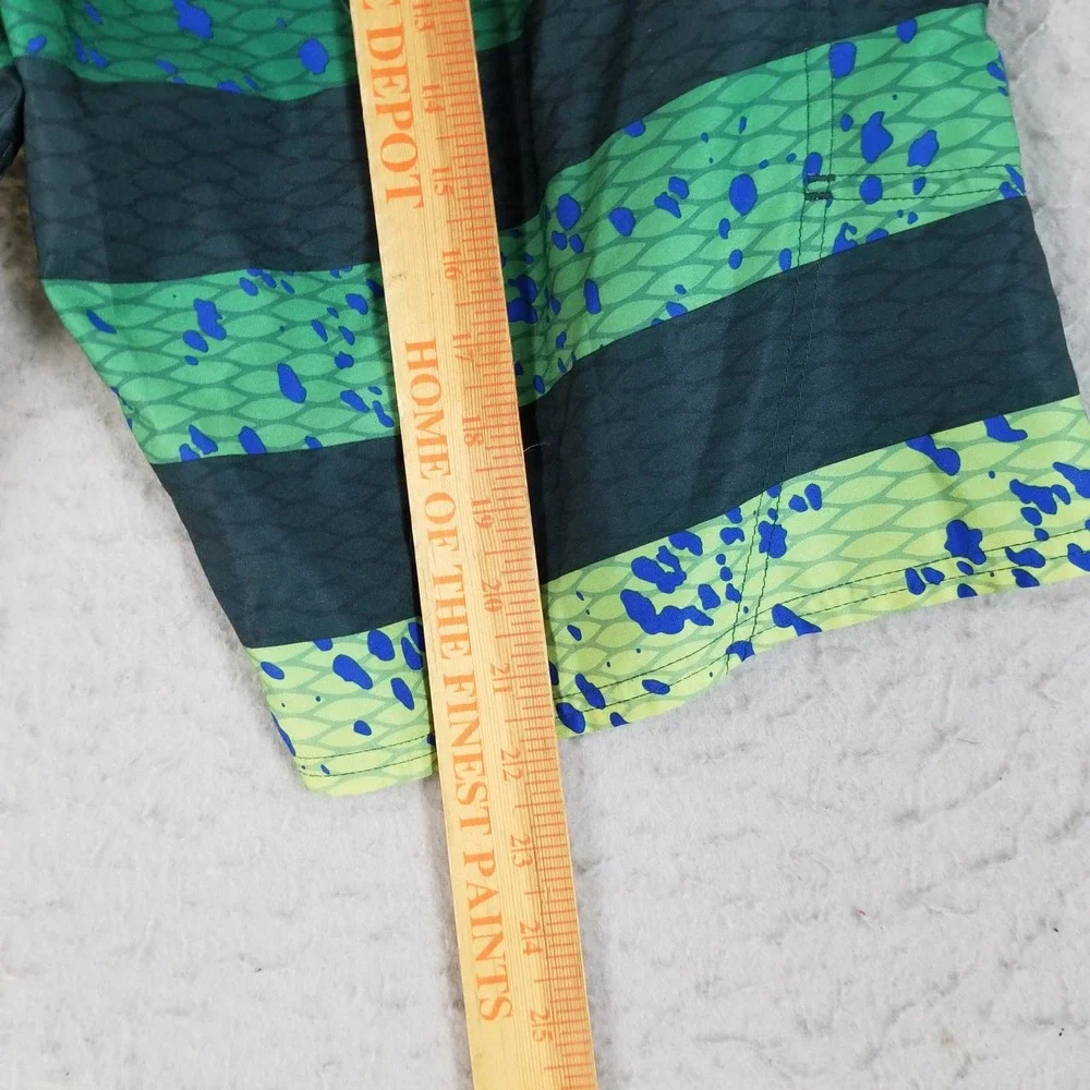 Pelagic Board Shorts Mens 34 Green Sharkskin Fishing Swim Trunks Fish Print